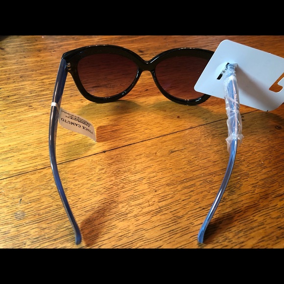Vince Camuto Sunglasses - Picture 5 of 6